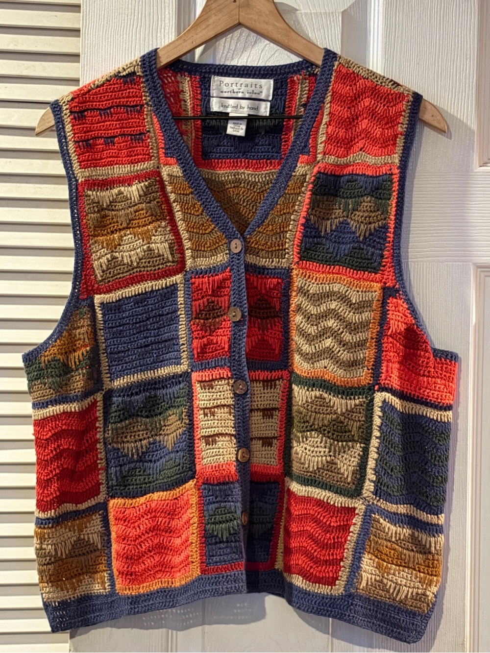 Vtg Portraits by Northern Isles Patchwork Sweater Vest L Hand-knit Cottage Boho